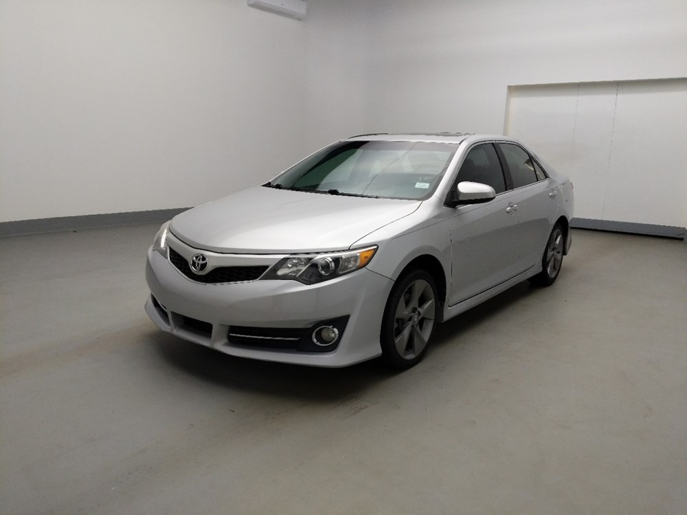 Used 2014 Toyota Camry Driver Front Bumper