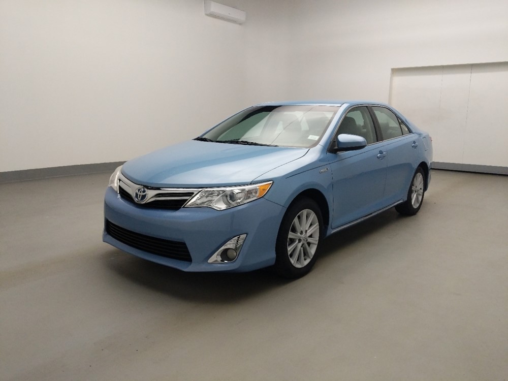 Used 2014 Toyota Camry Driver Front Bumper