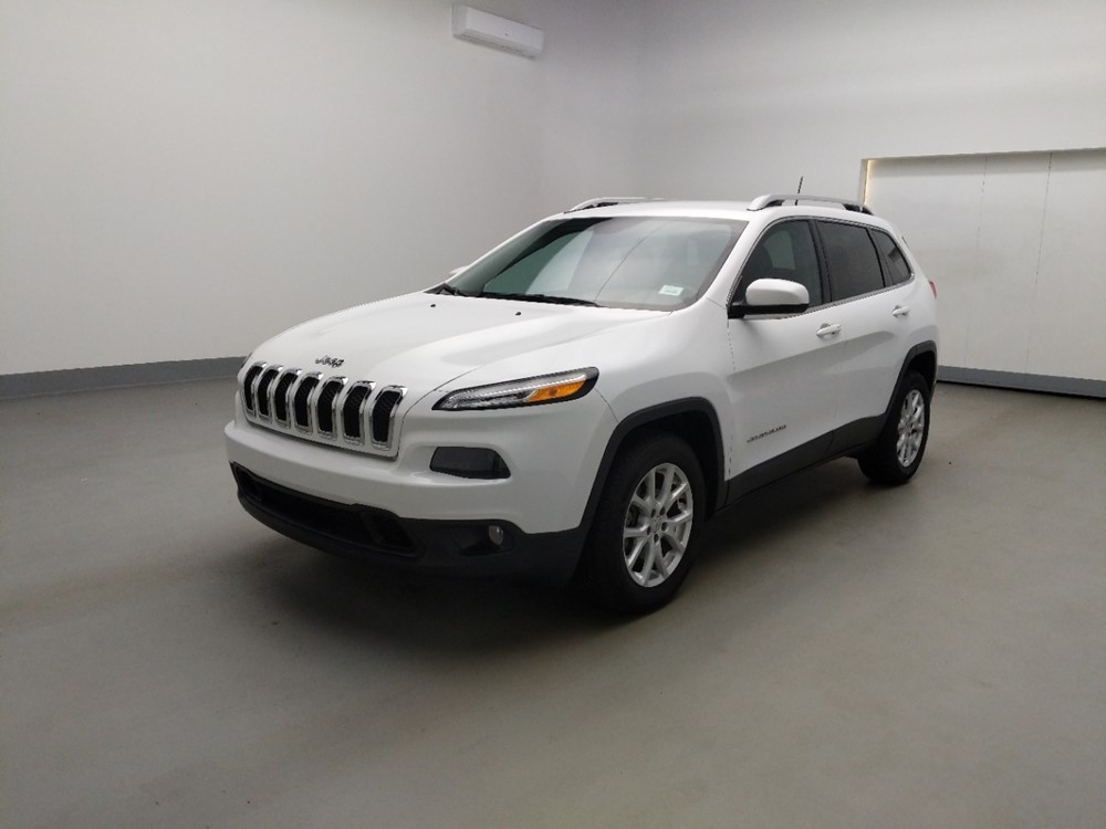 Used 2018 Jeep Cherokee Driver Front Bumper