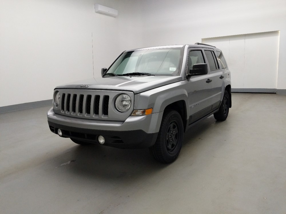 Used 2017 Jeep Patriot Driver Front Bumper