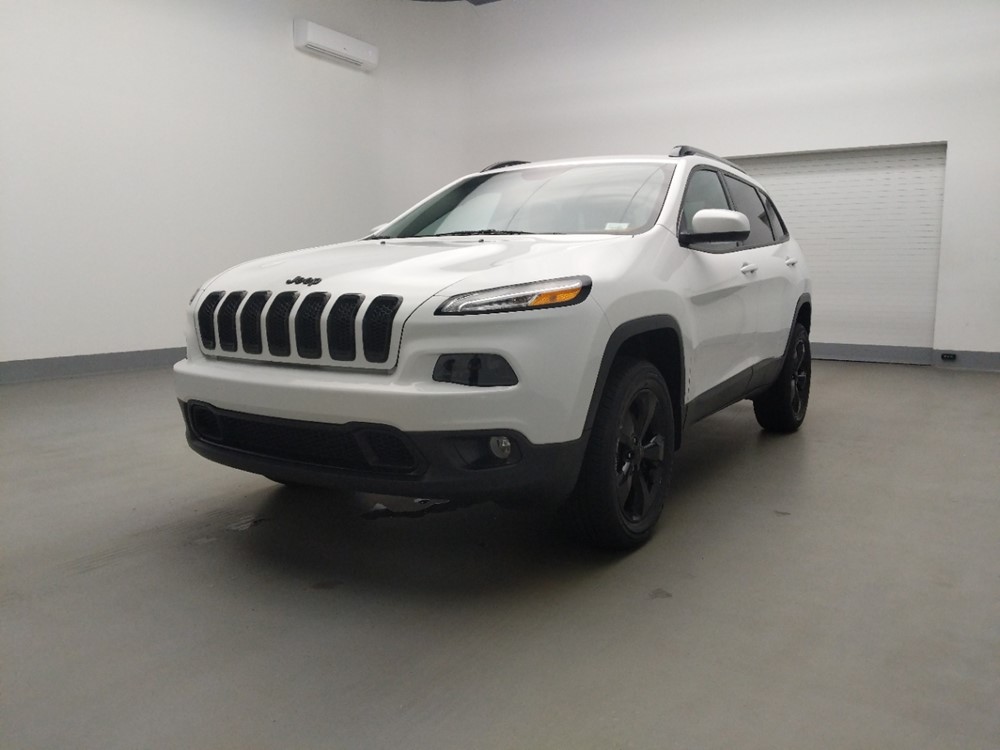 Used 2016 Jeep Cherokee Driver Front Bumper