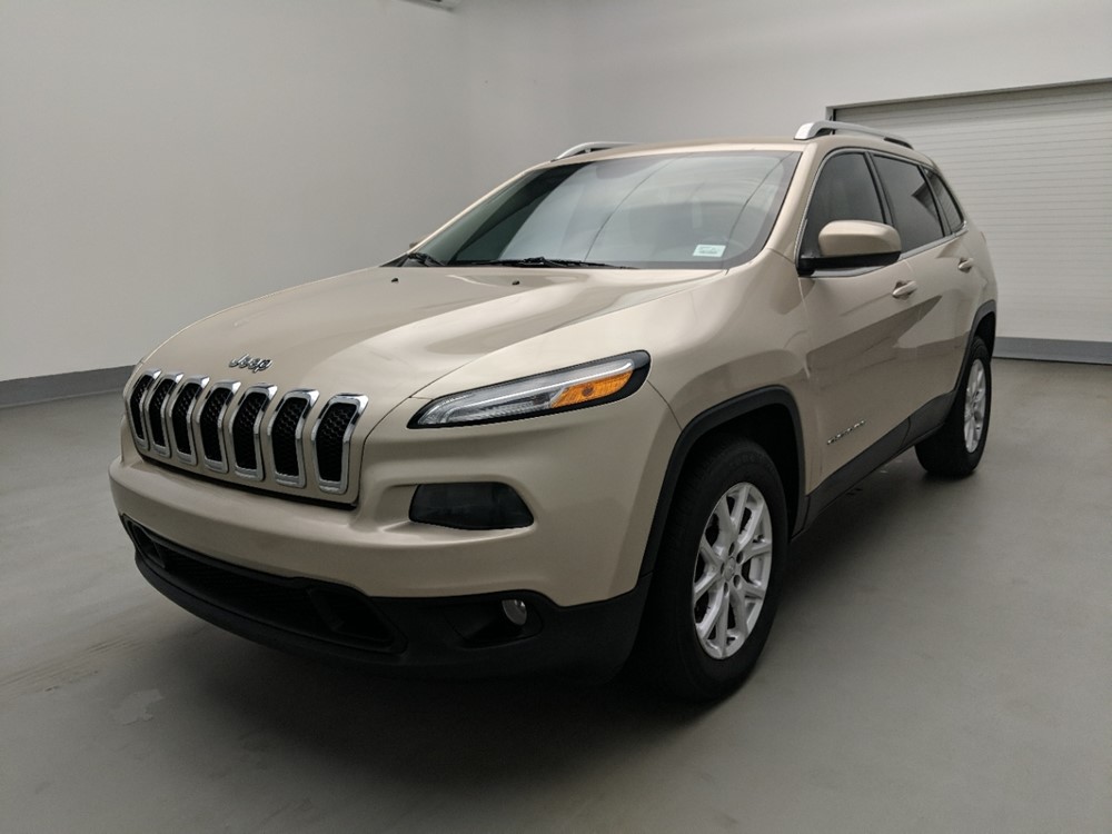Used 2015 Jeep Cherokee Driver Front Bumper