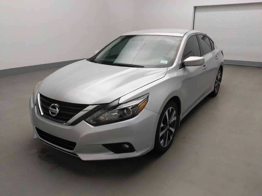 Used 2017 Nissan Altima Driver Front Bumper
