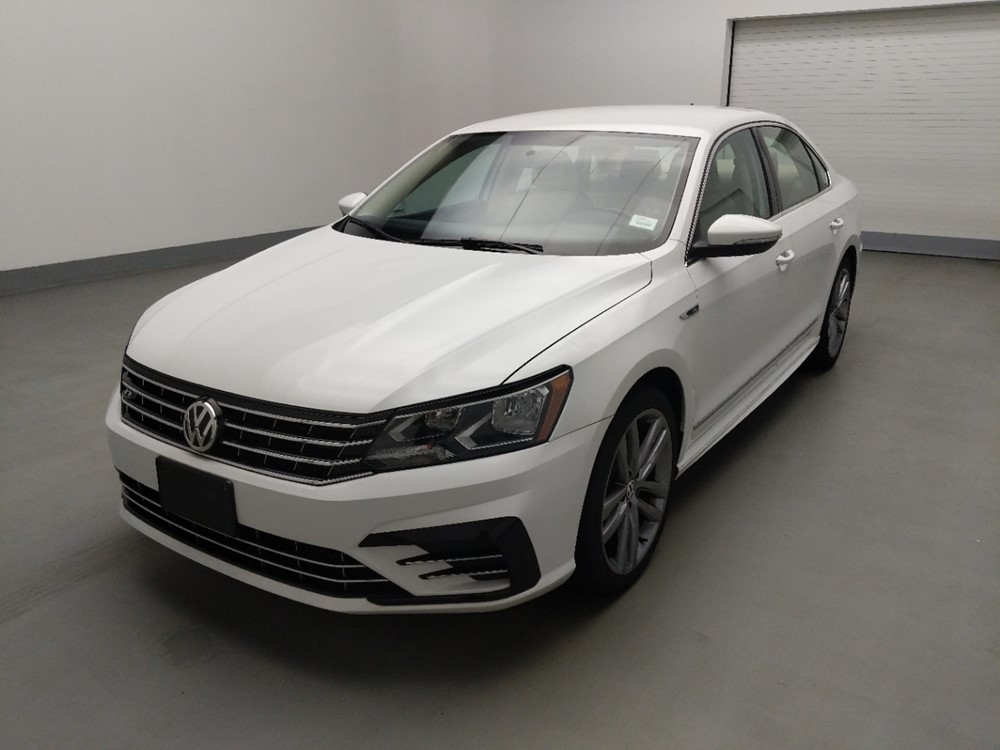 Used 2017 Volkswagen Passat Driver Front Bumper