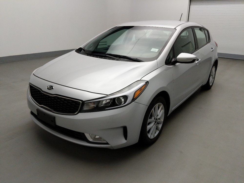 Used 2017 Kia Forte5 Driver Front Bumper