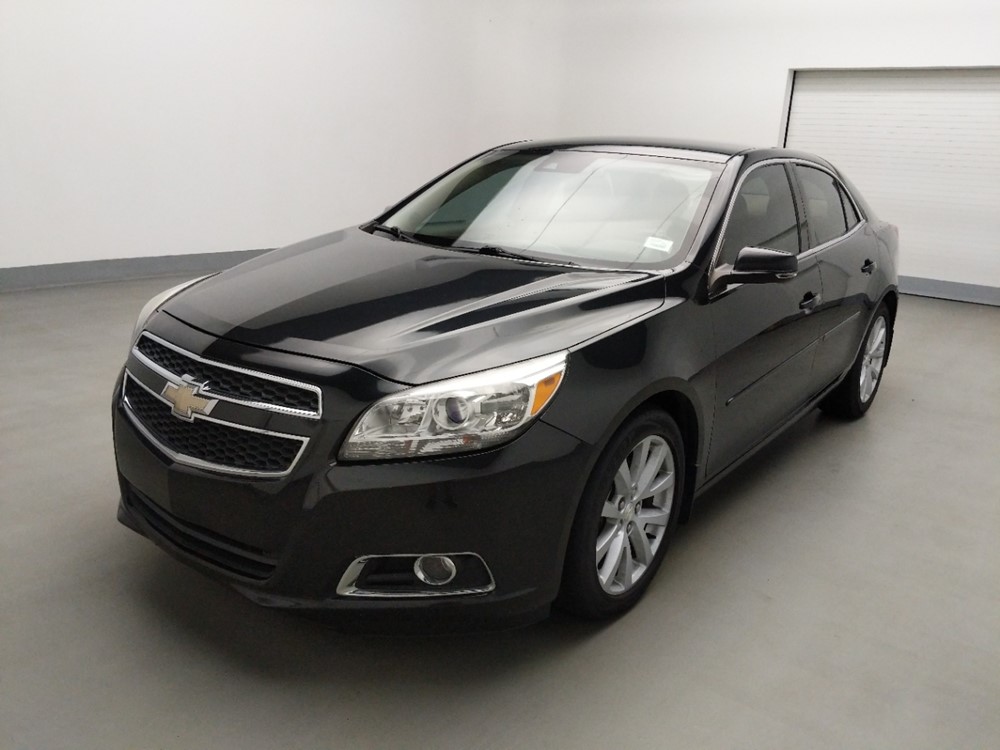 Used 2013 Chevrolet Malibu Driver Front Bumper
