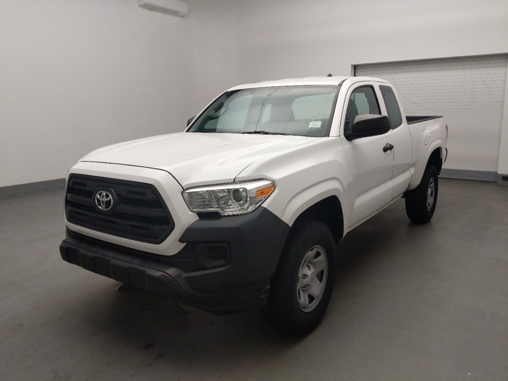 Used 2016 Toyota Tacoma Driver Front Bumper
