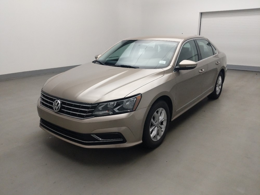 Used 2016 Volkswagen Passat Driver Front Bumper