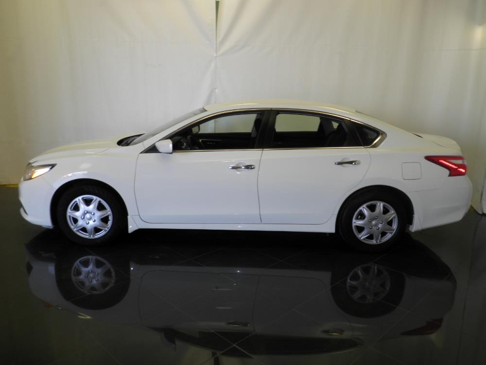 2016 Nissan Altima - Driver Front Side