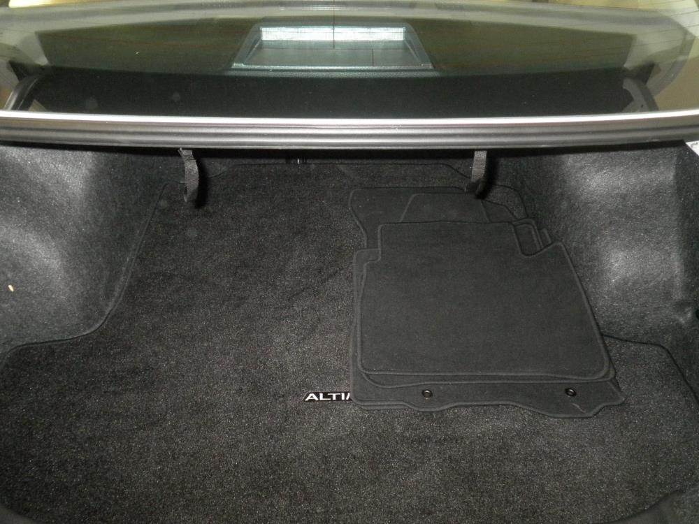 2016 Nissan Altima - Trunk