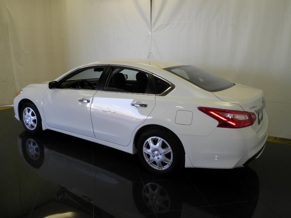 2016 Nissan Altima - Driver Rear Side