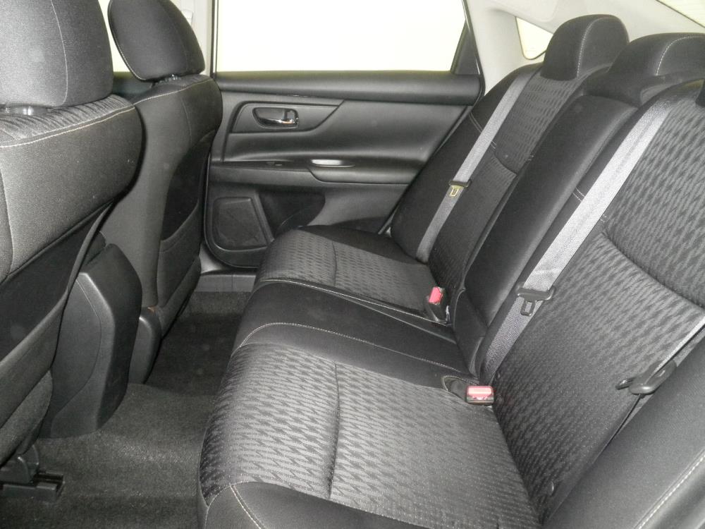2016 Nissan Altima - Driver Rear Seat
