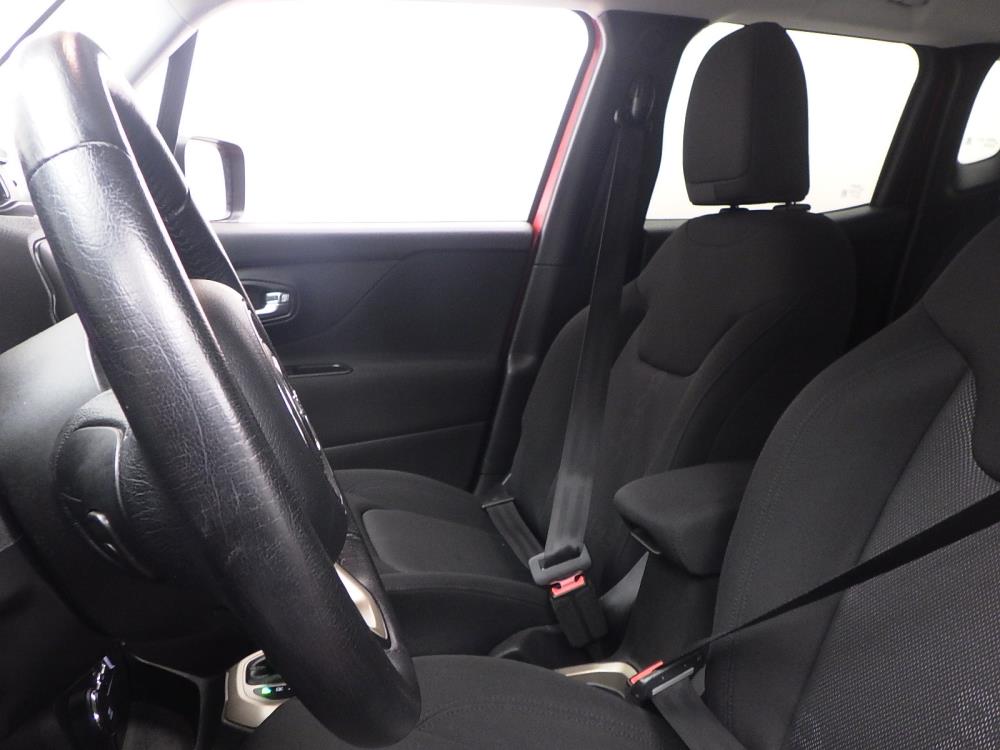 2016 Jeep Renegade - Driver Front Seat