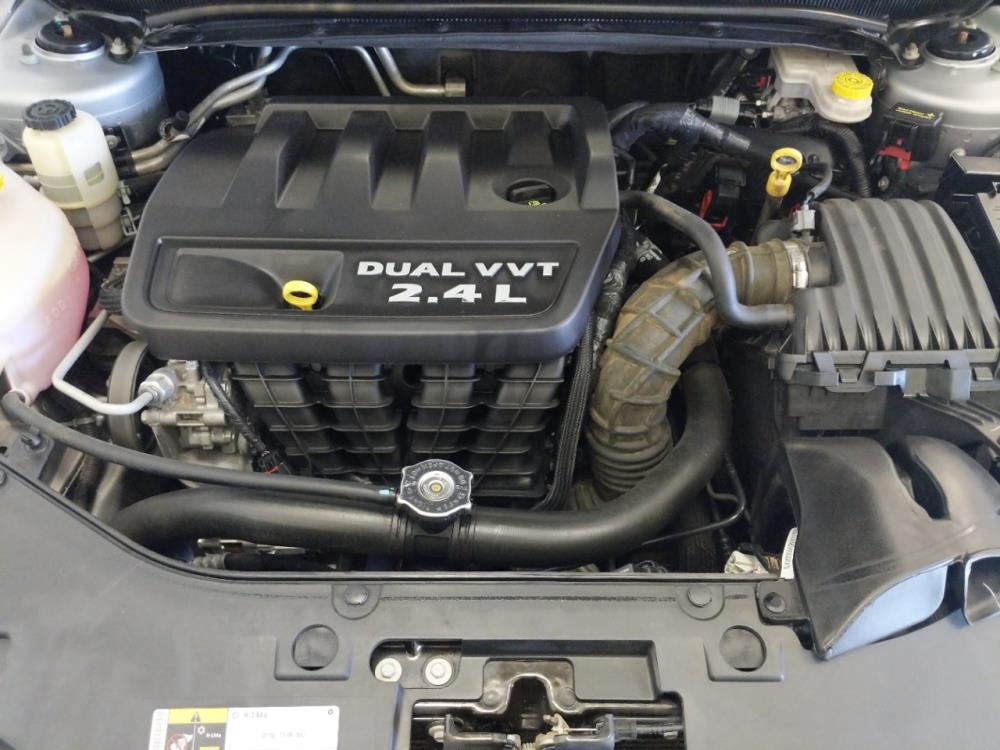 2014 Chrysler 200 - Engine