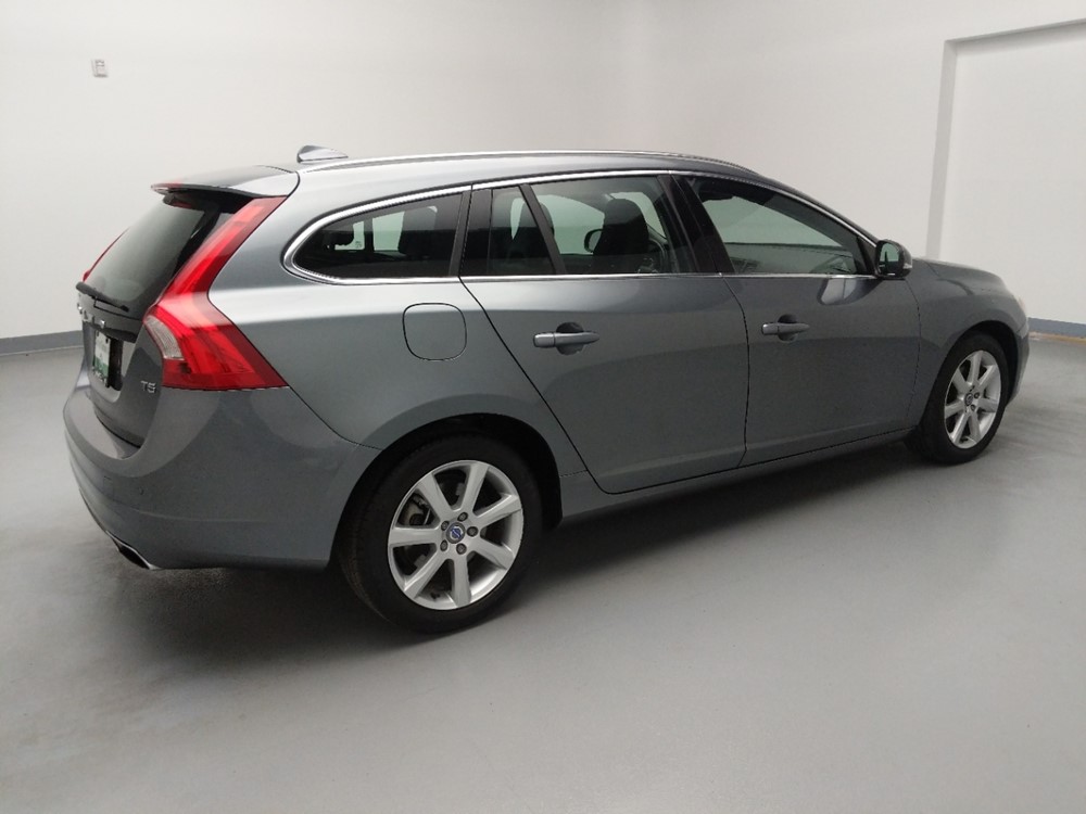 2017 Volvo V60 - Passenger Rear Side
