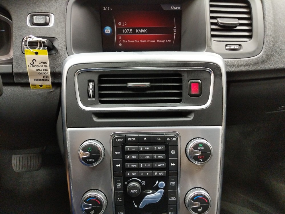 2017 Volvo V60 - Stereo Package