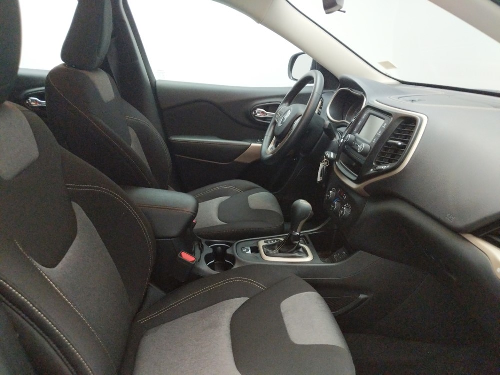 2017 Jeep Cherokee - Passenger Front Seat