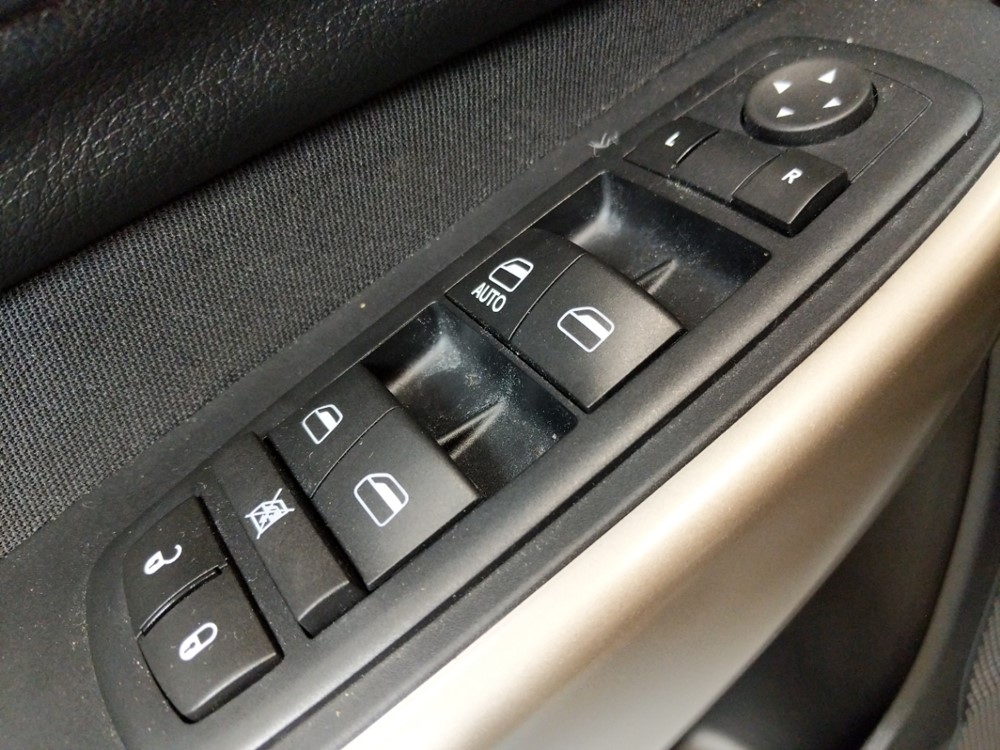 2017 Jeep Cherokee - Driver Power Windows/Lock Control