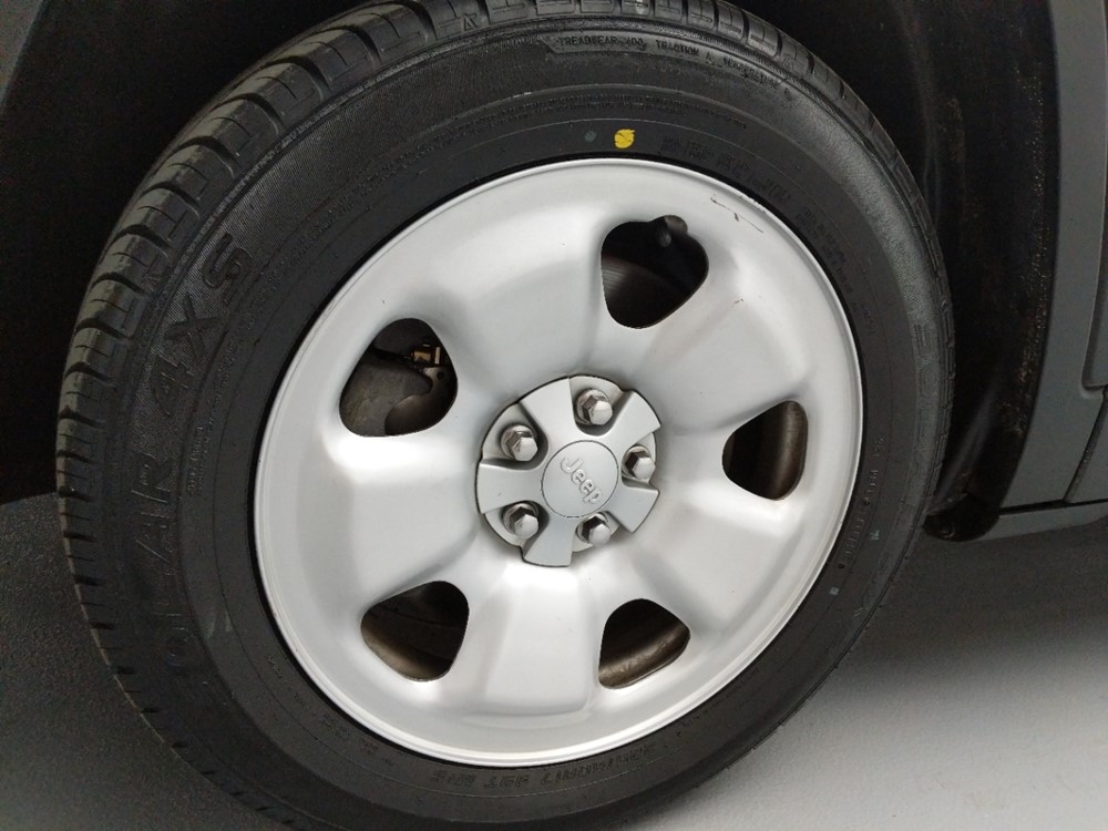 2017 Jeep Cherokee - Wheel