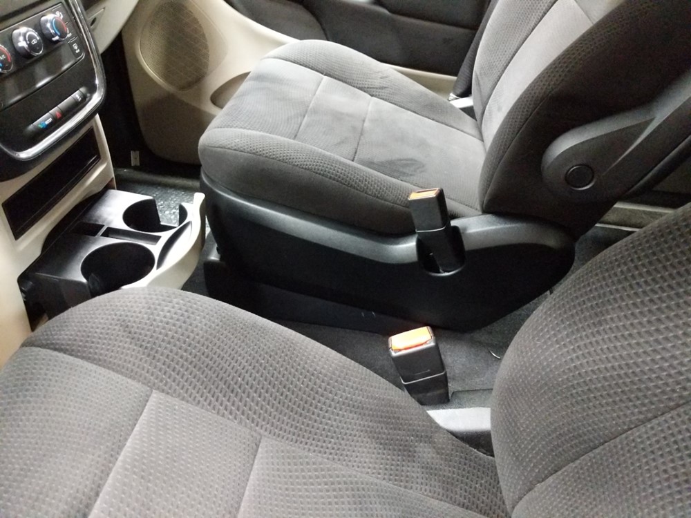2014 Dodge Grand Caravan - Center Console/Cup Holders
