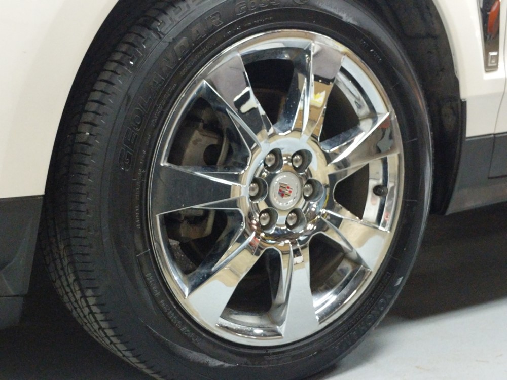2010 Cadillac SRX - Wheel