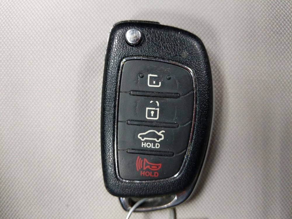 2015 Hyundai Sonata - Keys