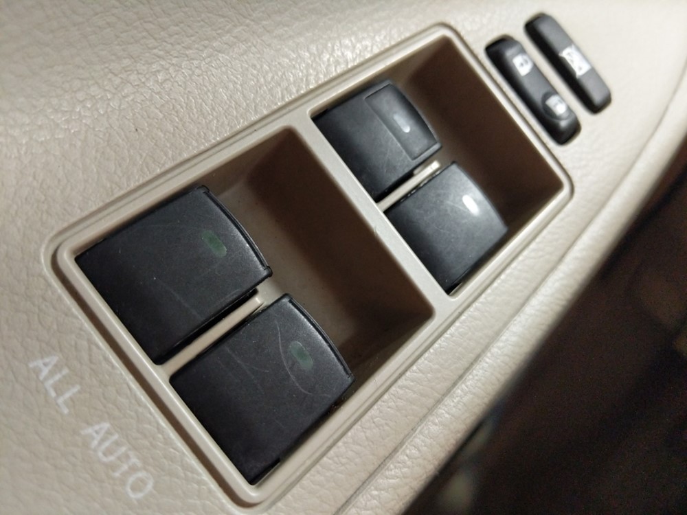 2011 Toyota Camry - Driver Power Windows/Lock Control
