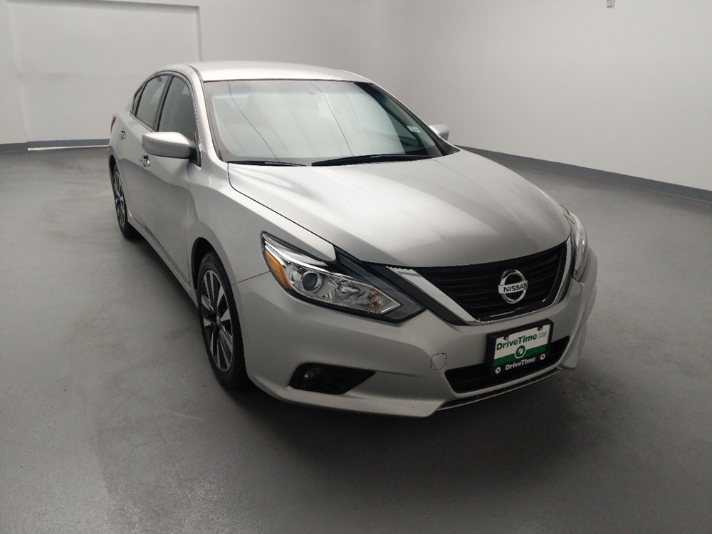 2017 Nissan Altima - Passenger Front Hood