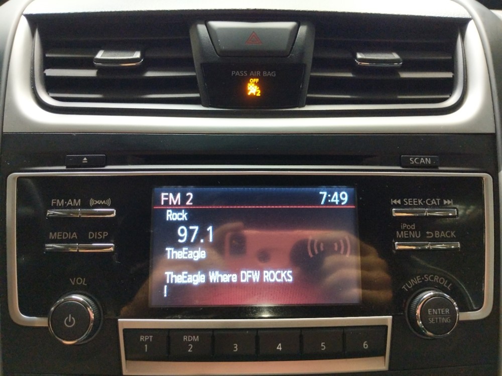 2017 Nissan Altima - Stereo Package
