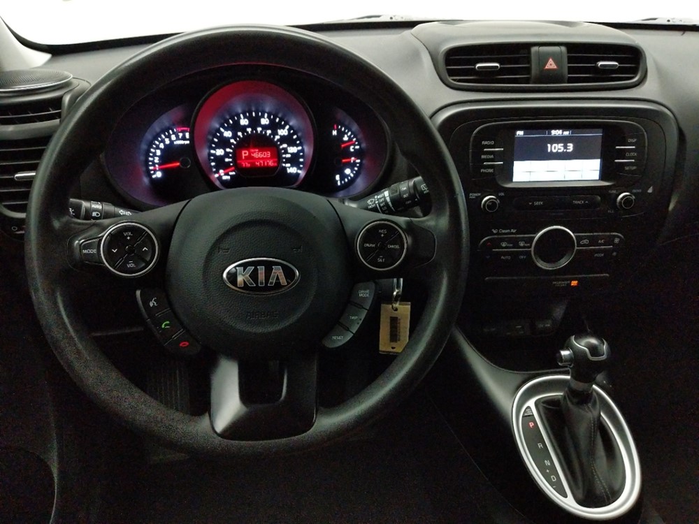 2017 Kia Soul - Driver Dash