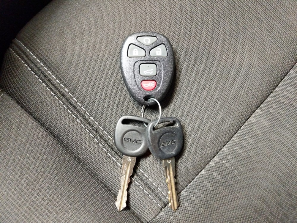 2015 GMC Acadia - Keys