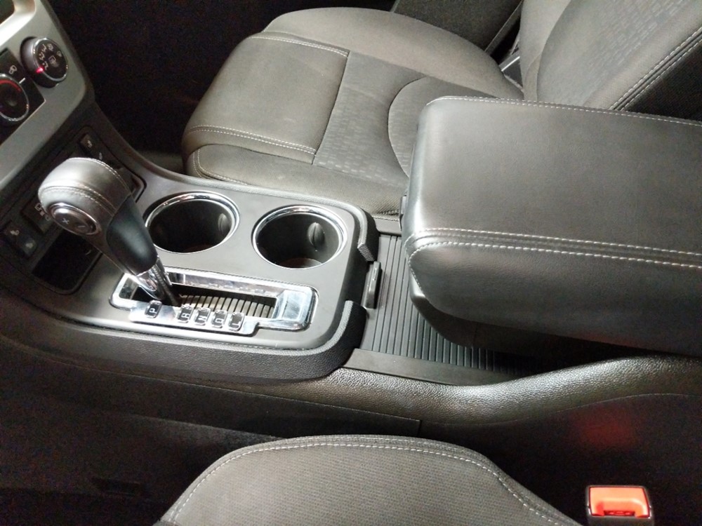 2015 GMC Acadia - Center Console/Cup Holders