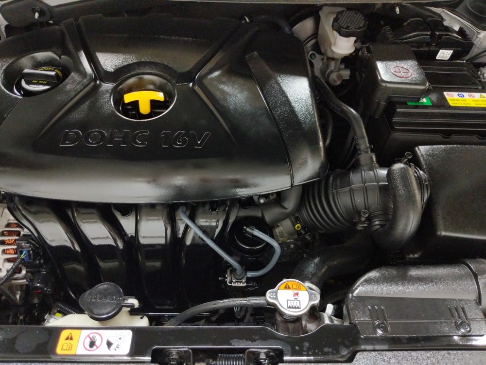 2015 Kia Forte - Engine