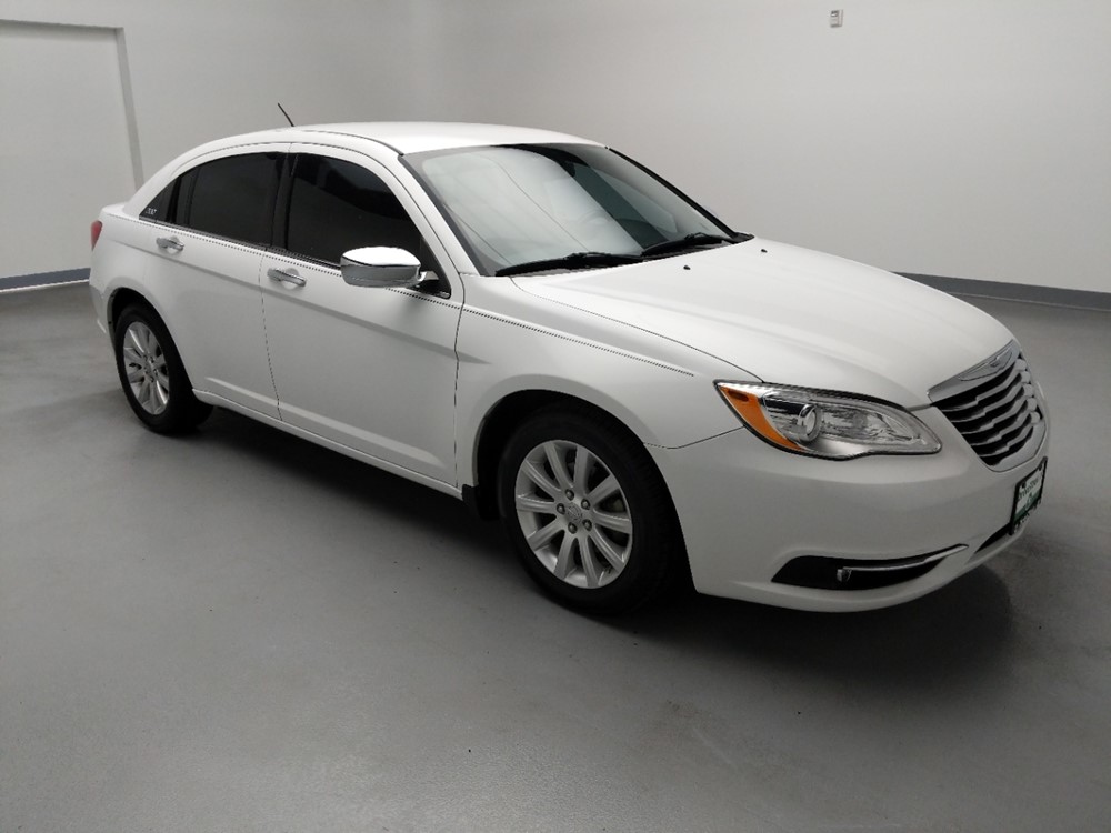2013 Chrysler 200 - Passenger Front Side