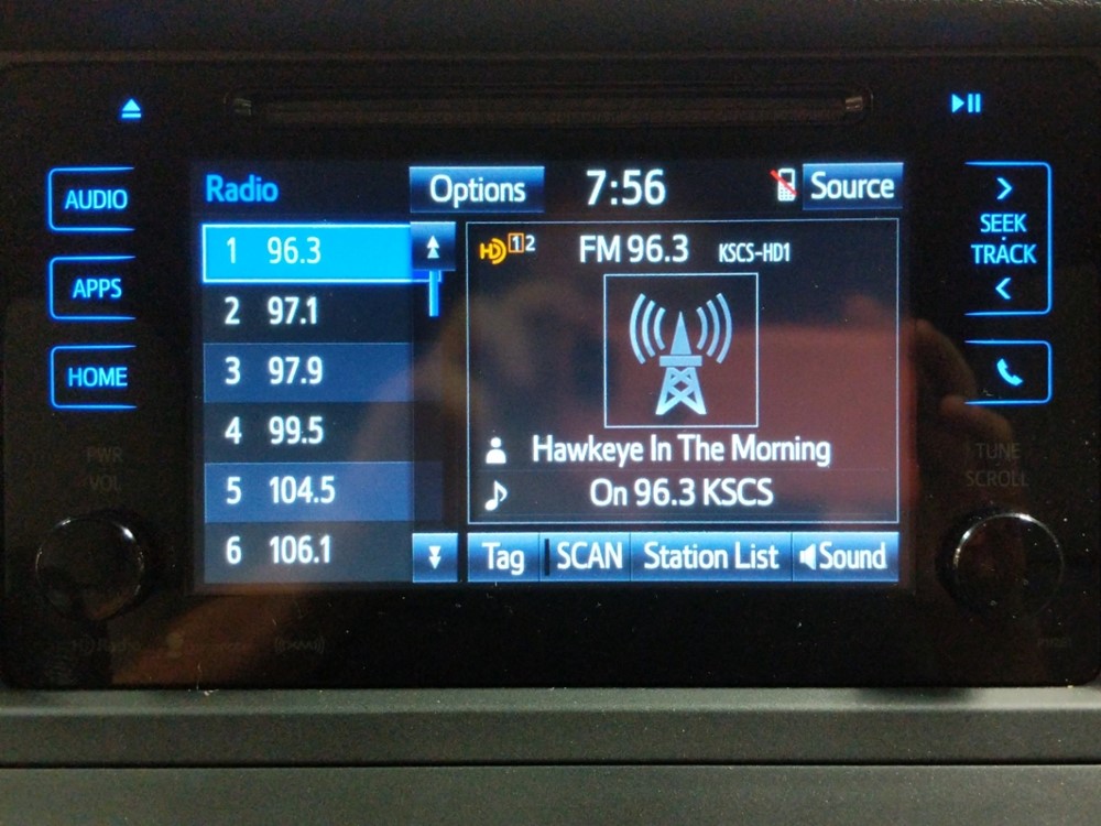 2017 Toyota Sienna - Stereo Package