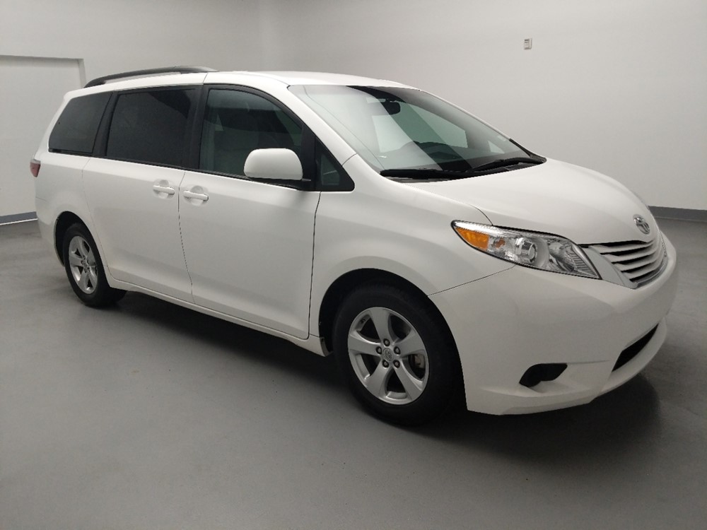 2017 Toyota Sienna - Passenger Front Side