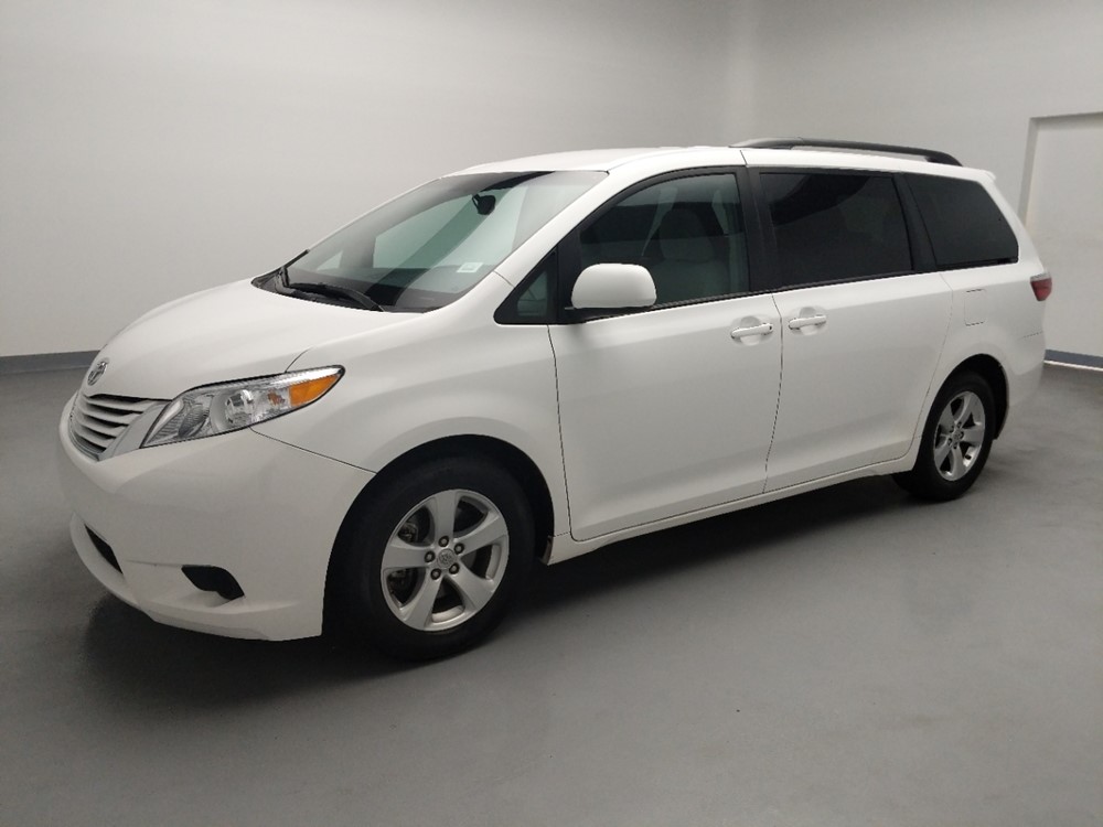 2017 Toyota Sienna - Driver Front Side