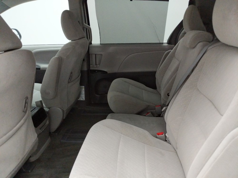 2017 Toyota Sienna - Driver Rear Seat