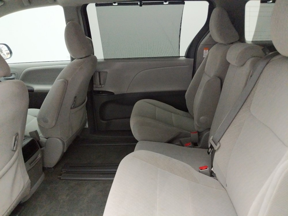 2017 Toyota Sienna - Driver Rear Seat