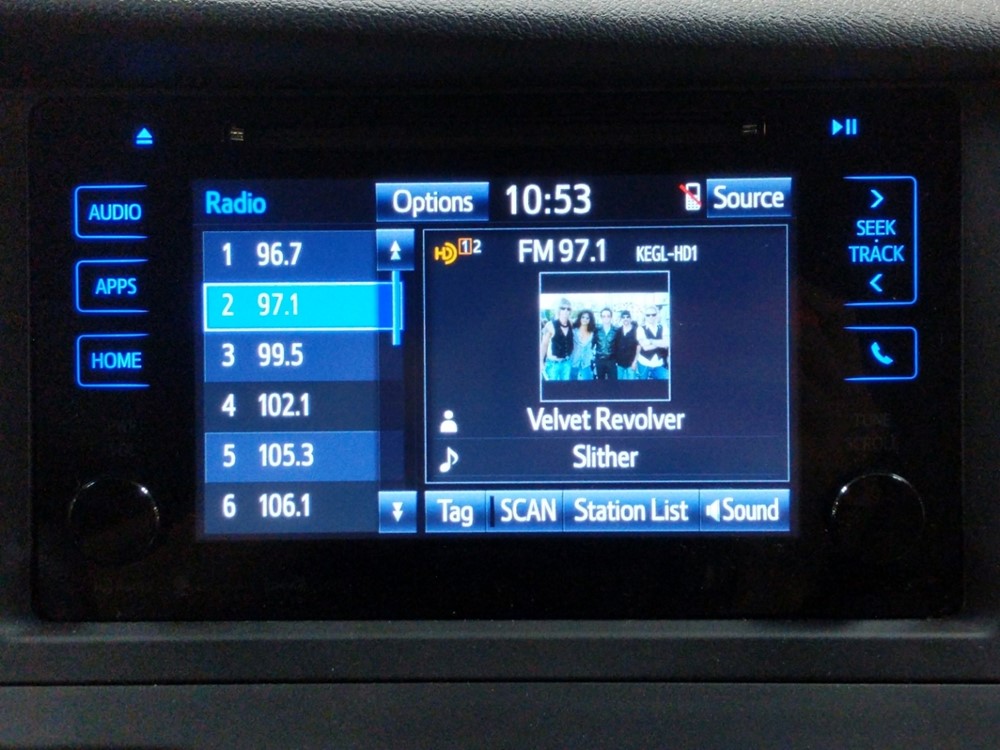 2017 Toyota Sienna - Stereo Package