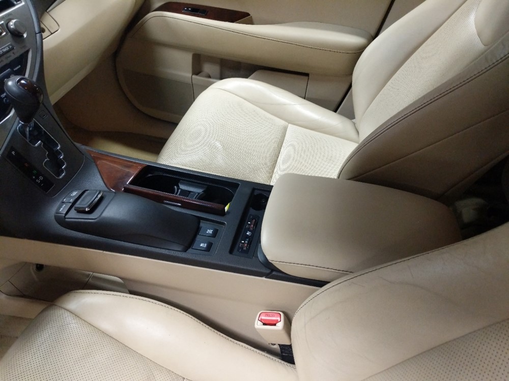 2015 Lexus RX 350 - Center Console/Cup Holders