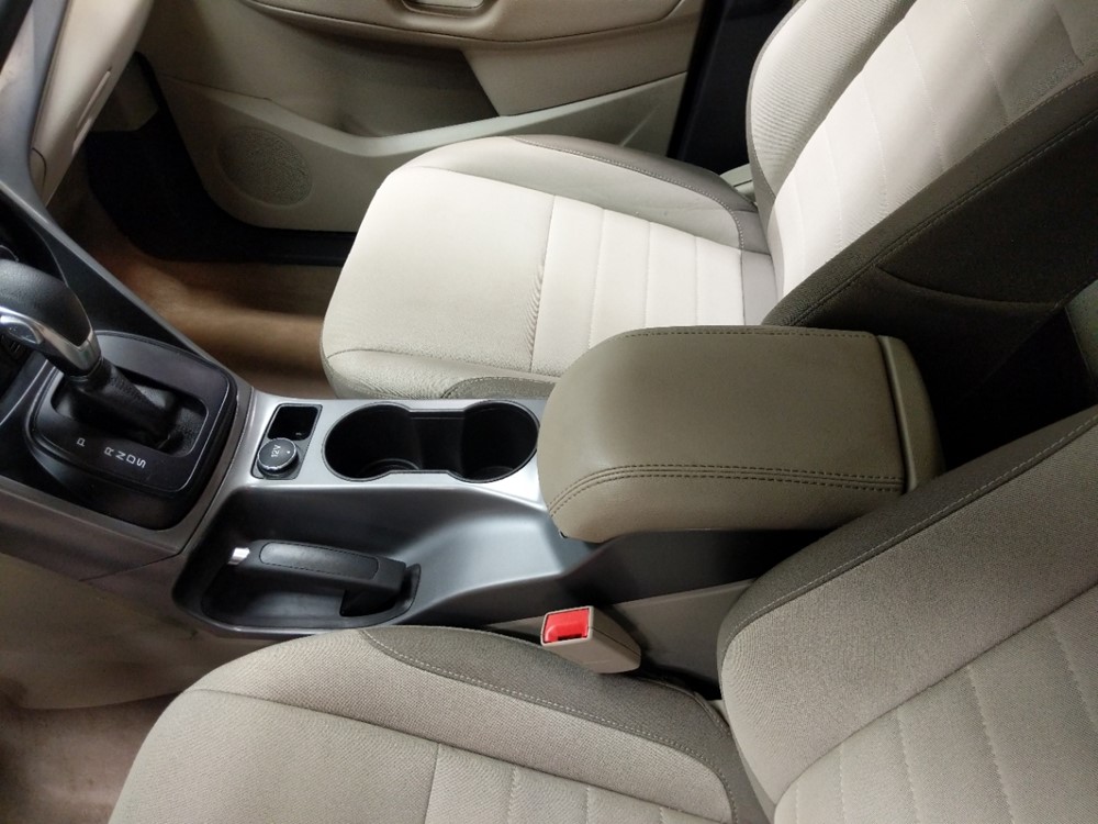 2016 Ford Escape - Center Console/Cup Holders