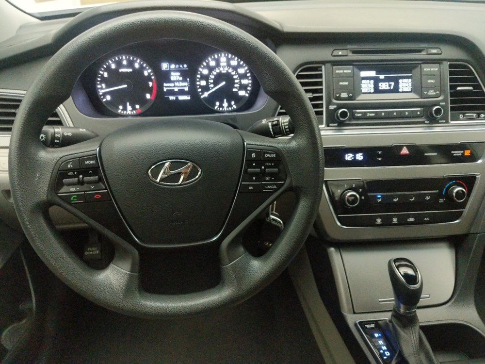 2017 Hyundai Sonata - Driver Dash