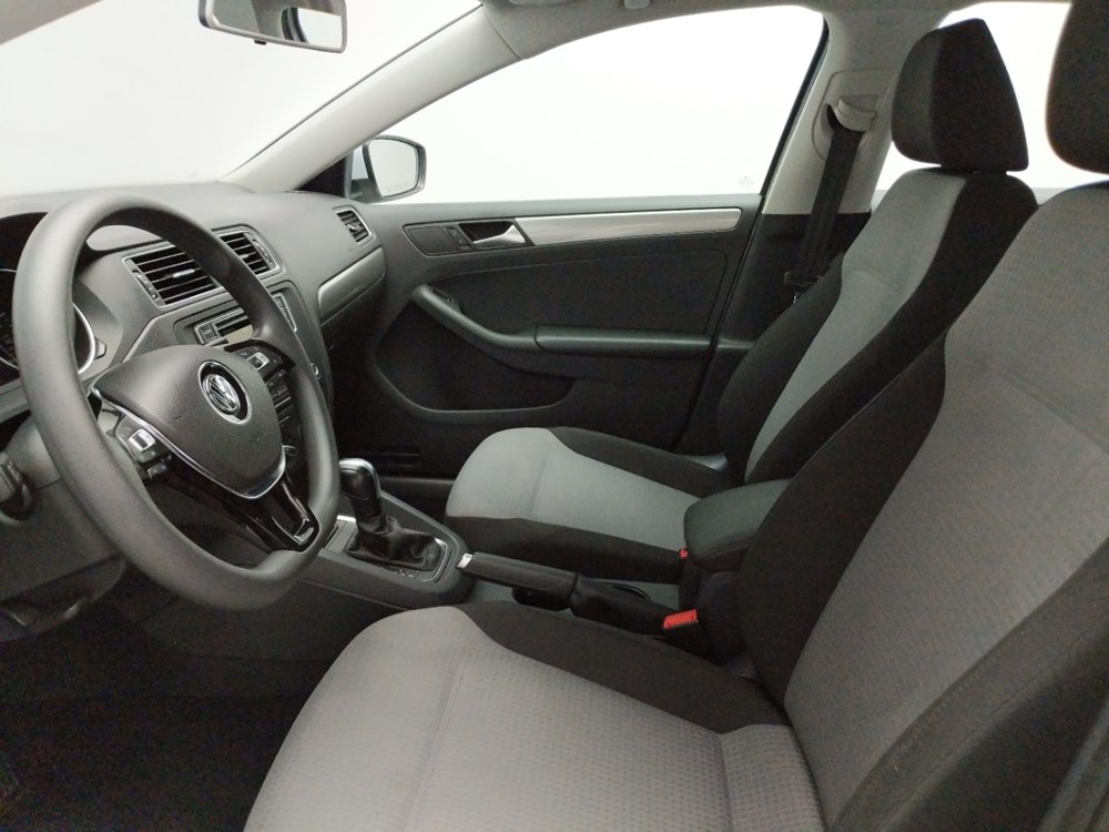 2017 Volkswagen Jetta - Driver Front Seat
