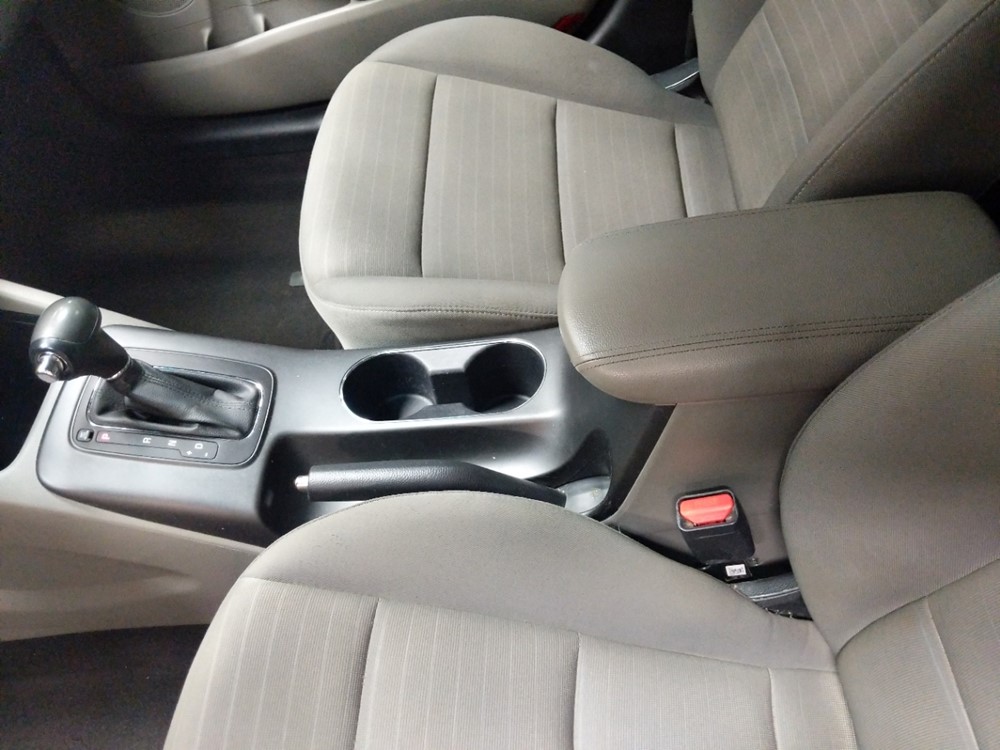 2015 Kia Forte - Center Console/Cup Holders