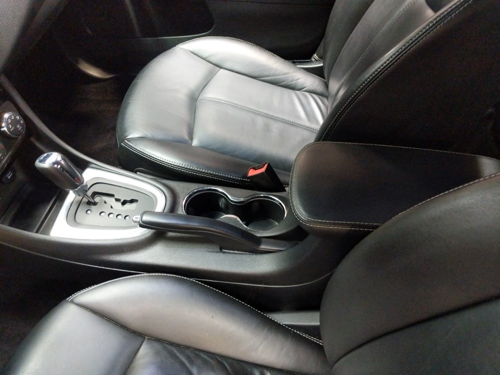 2014 Chrysler 200 - Center Console/Cup Holders