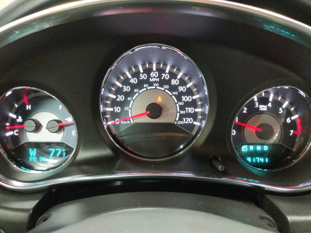 2014 Chrysler 200 - Odometer Close Up