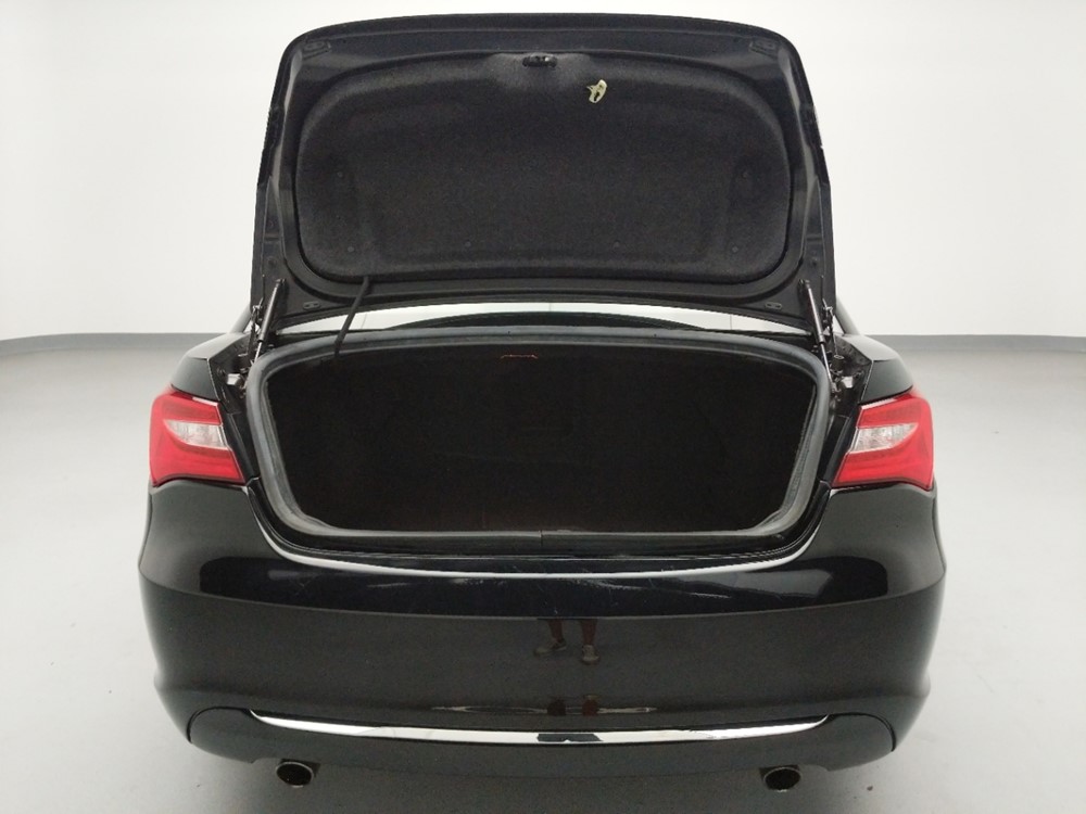 2014 Chrysler 200 - Trunk