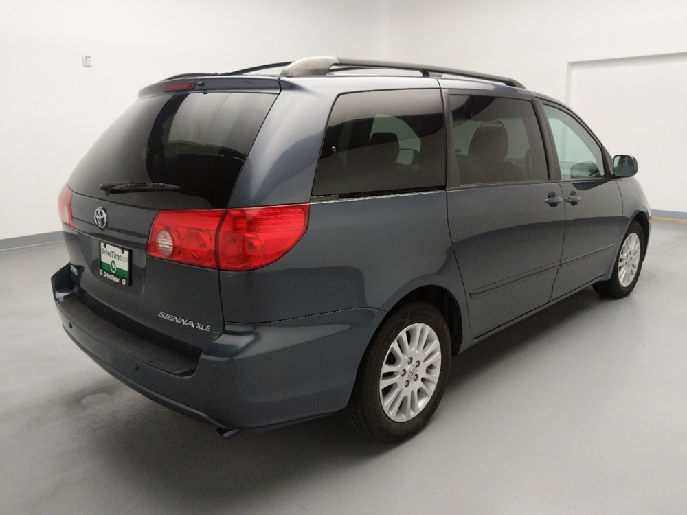 Toyota sienna 2010