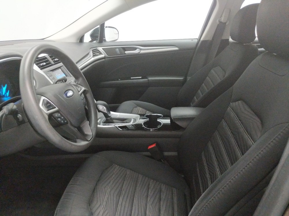 2016 Ford Fusion - Driver Front Seat